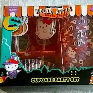 HELLO KITTY CUPCAKE PARTY SET